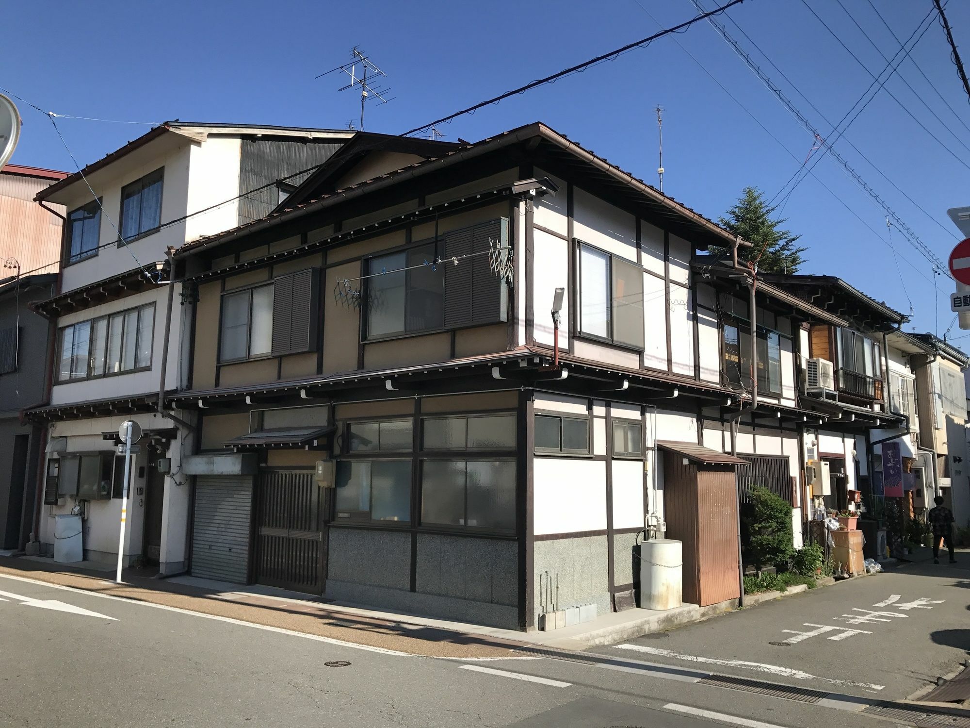 Guesthouse Daruma Takayama  Exterior photo